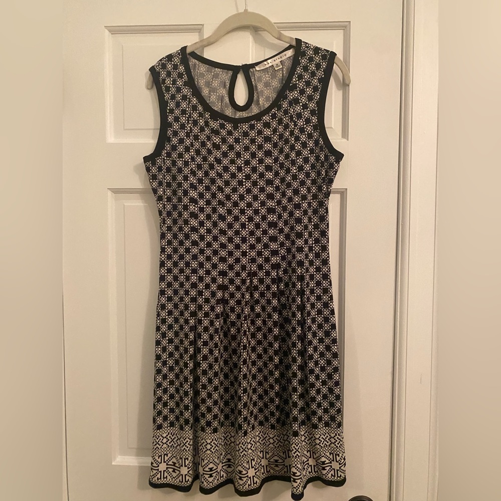 Women’s Max Studio Dress (size M)